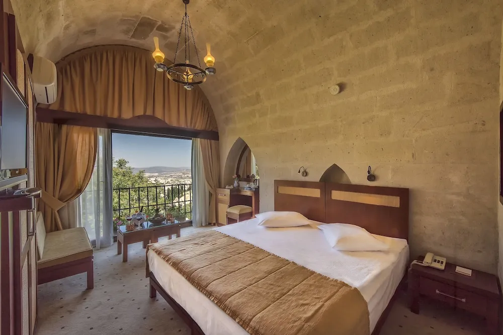 Kemerli Oda - Panoramik Manzarali ve Balkonlu