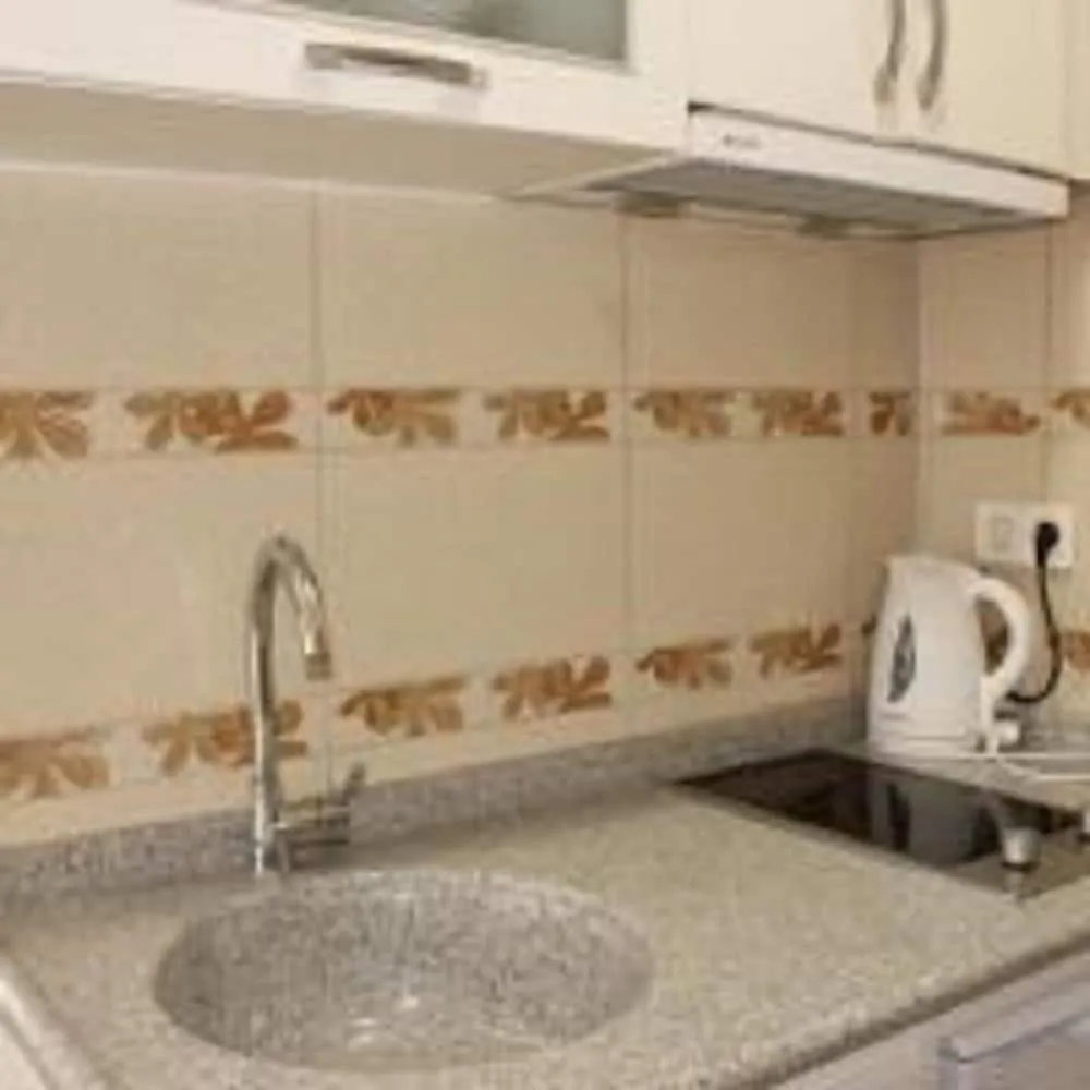 Standard Üç Kişilik Oda, Birden Çok Yatak, Bahçe Manzaralı