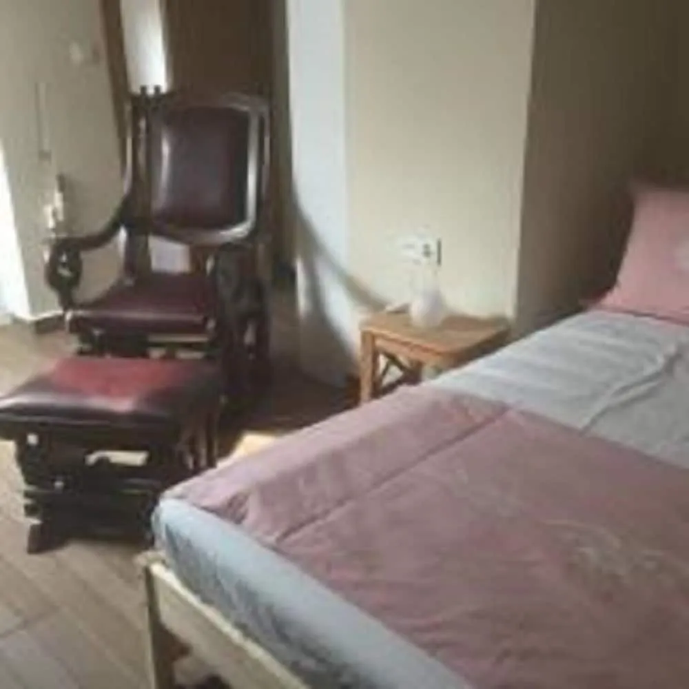 Elite Üç Kişilik Oda, Birden Çok Yatak, Bahçe Manzaralı