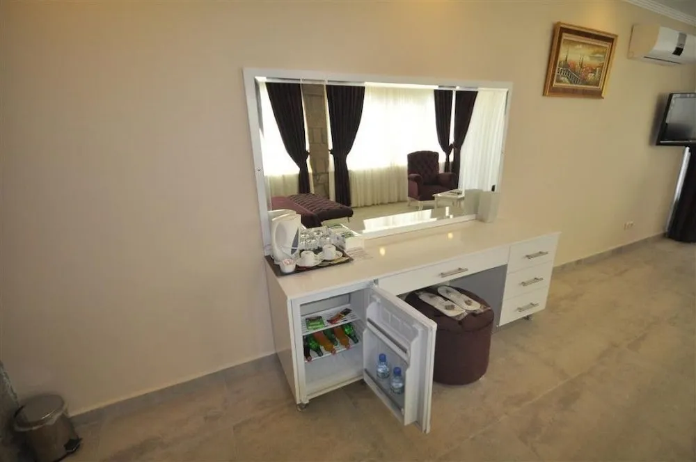 Deluxe Tek Büyük Yataklı Oda, Deniz Manzaralı