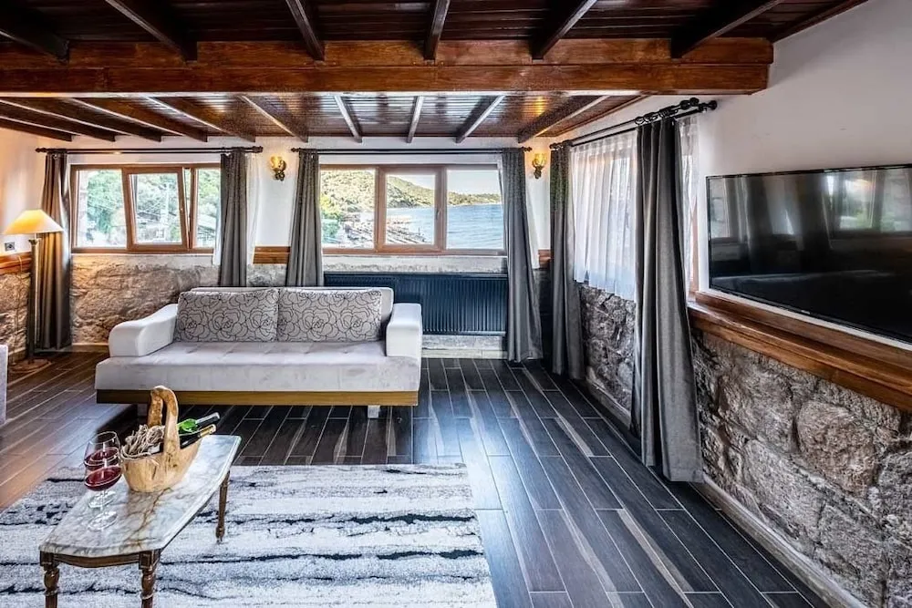 Luxury Çatı Katı Süiti (Penthouse)
