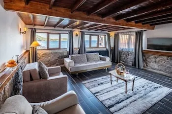 Tas Hotel 17