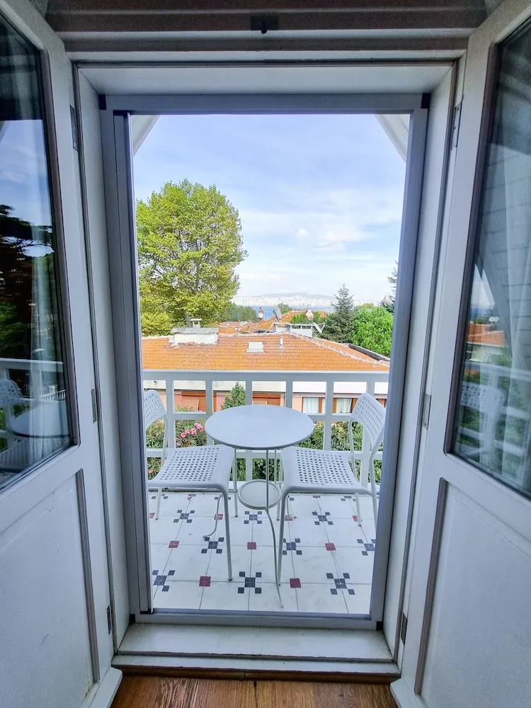 Süit, Balkon, Deniz Manzaralı