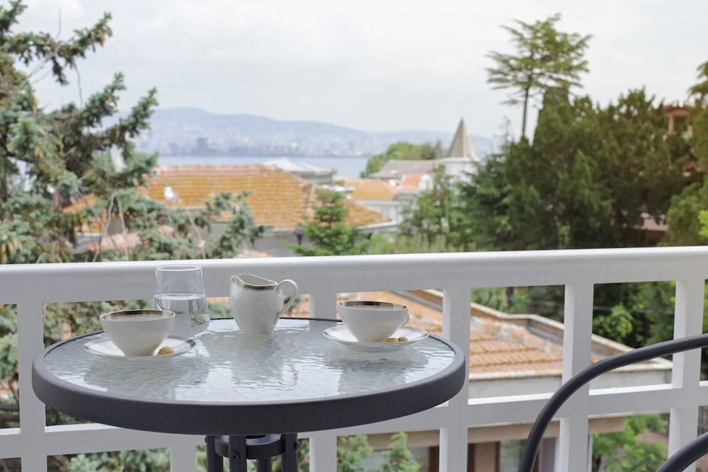 Süit, Balkon, Deniz Manzaralı