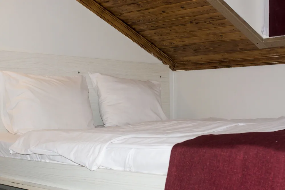 Economy Tek Büyük Yataklı Oda (Attic)