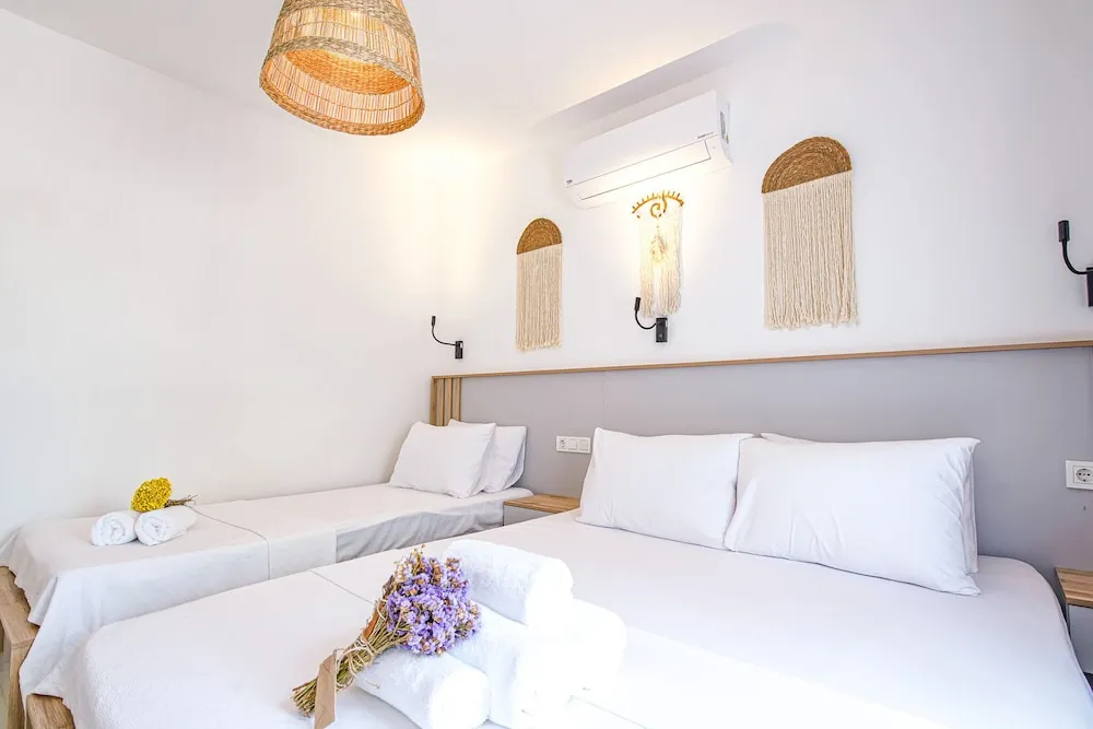 Deluxe Üç Kişilik Oda