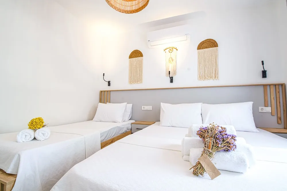 Deluxe Üç Kişilik Oda