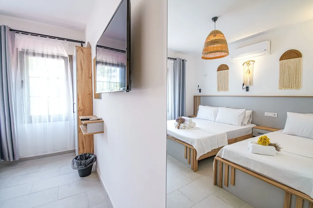 Deluxe Üç Kişilik Oda