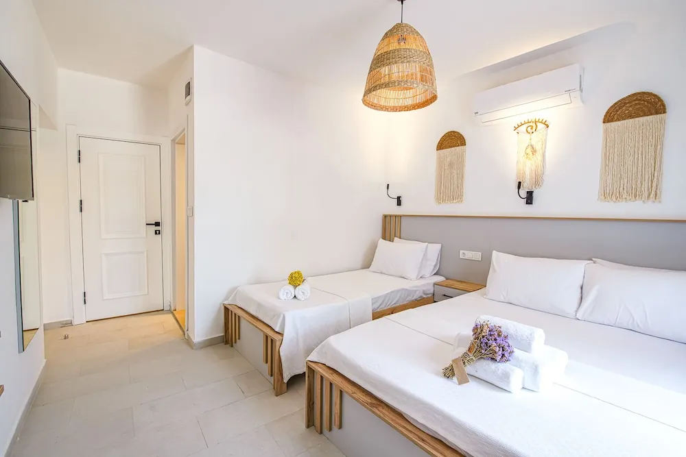 Deluxe Üç Kişilik Oda