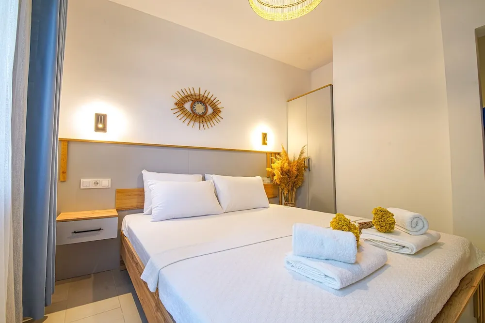 Deluxe Tek Büyük Yataklı Oda