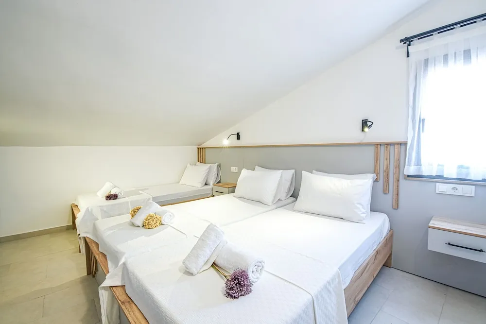 Comfort Üç Kişilik Oda