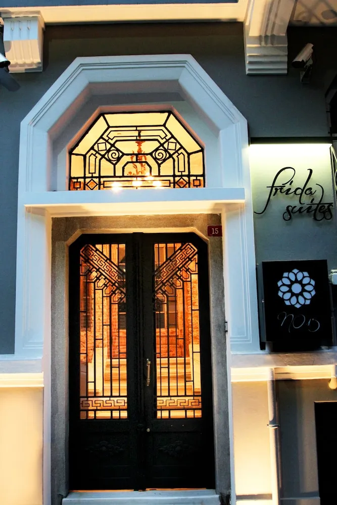 Frida Suites and Aparts