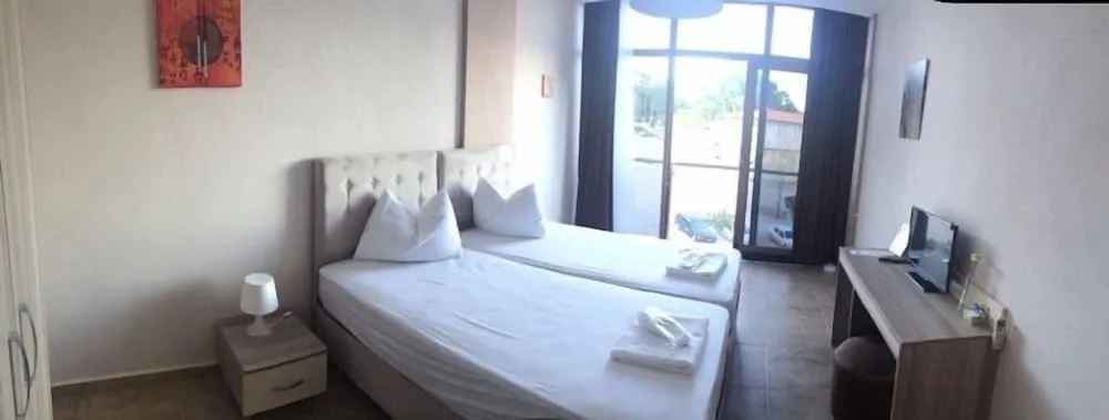 Deluxe Tek Büyük veya İki Ayrı Yataklı Oda, Deniz Manzaralı