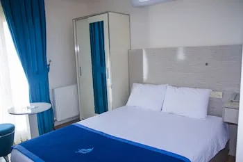 Avesis Hotel
