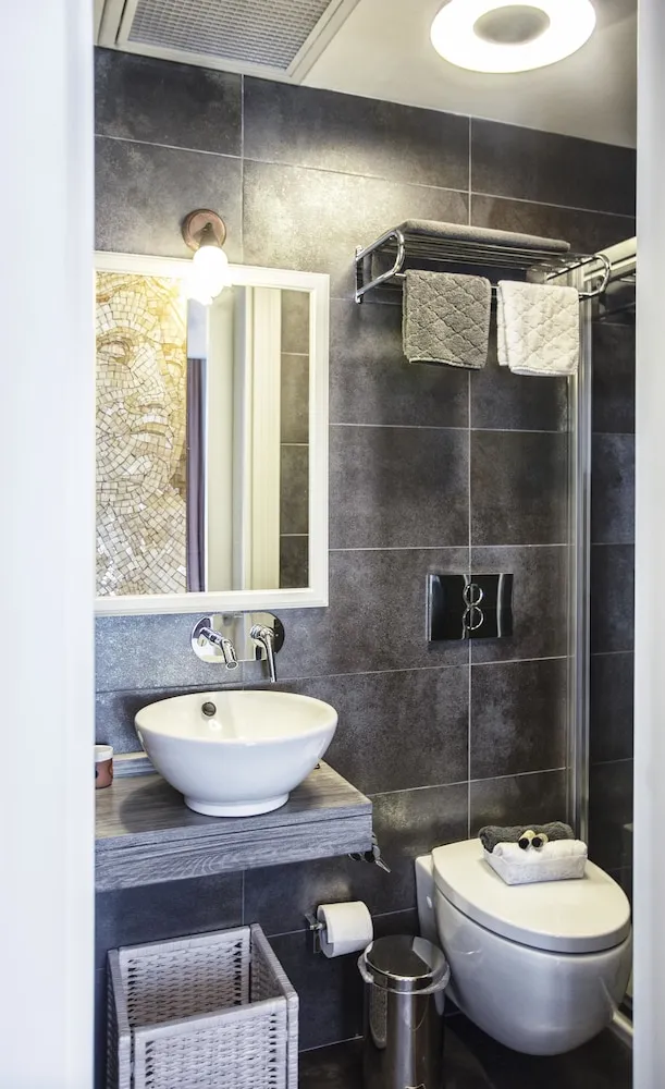 Deluxe Tek Büyük veya İki Ayrı Yataklı Oda, Sigara İçilmez, Deniz Manzaralı
