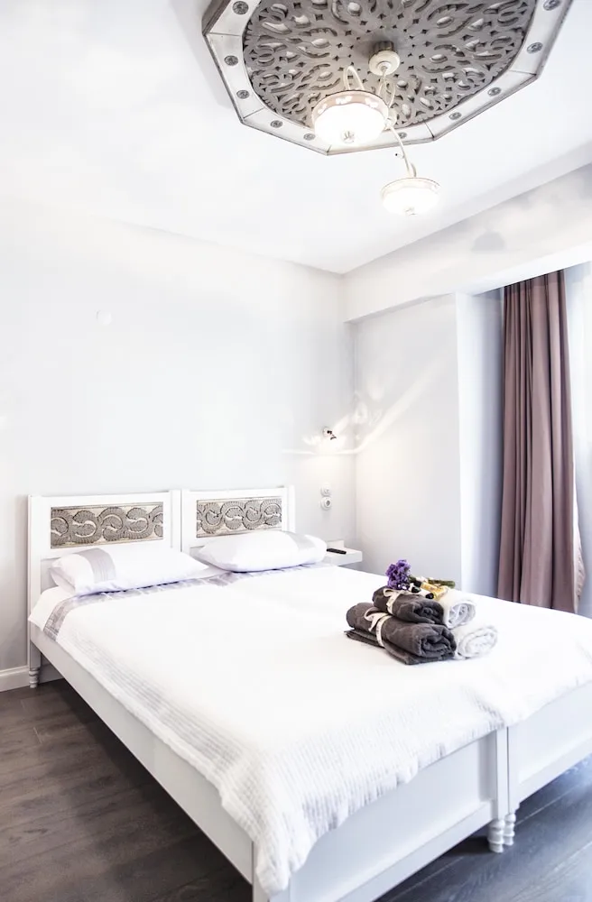 Deluxe Tek Büyük veya İki Ayrı Yataklı Oda, Sigara İçilmez, Deniz Manzaralı