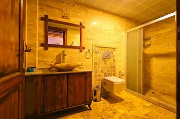 Empire Cave Hotel