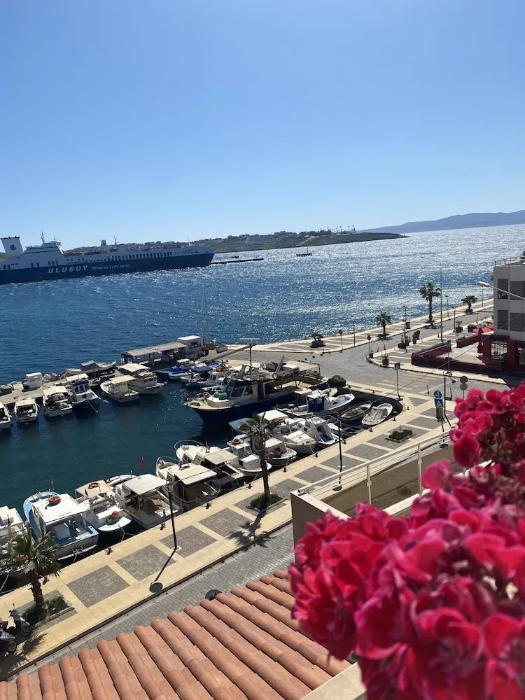 Deluxe Tek Büyük Yataklı Oda, Deniz Manzaralı