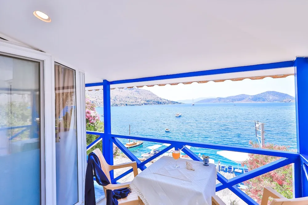 Deluxe Tek Büyük Yataklı Oda, Deniz Manzaralı