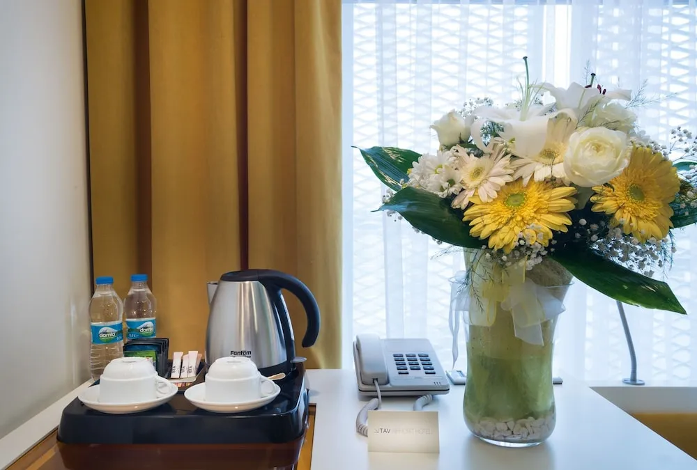 Airport Room