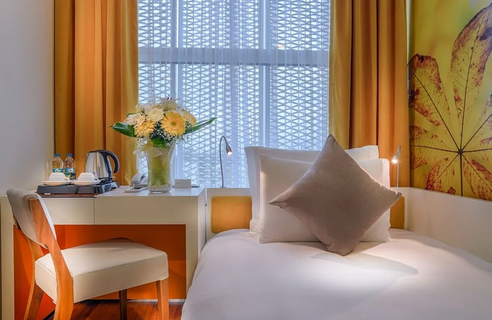 Airport Room
