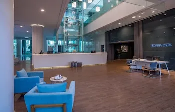 Tav Airport Hotel İzmir