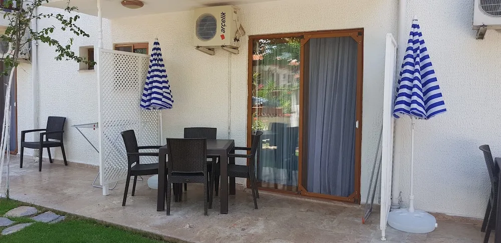 Classic Apart Daire, Bahçe Manzaralı
