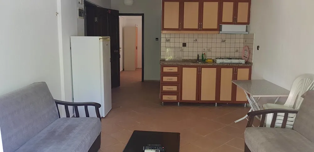 Classic Apart Daire, Bahçe Manzaralı