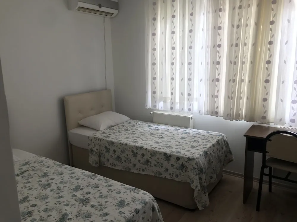 Standard Üç Kişilik Oda