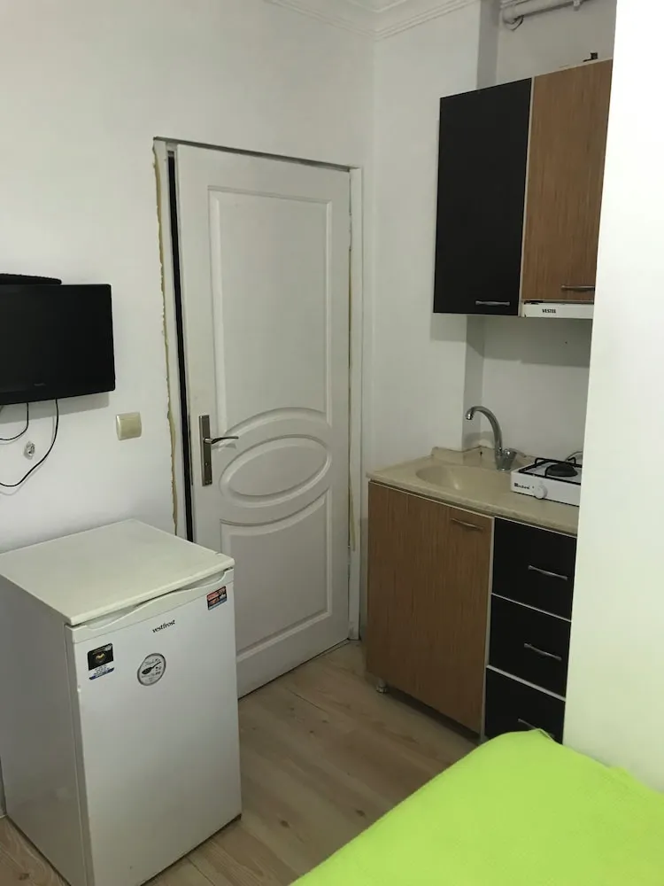 Economy Tek Kişilik Oda, 1 Tek Kişilik Yatak, Balkon, Bahçe Manzaralı