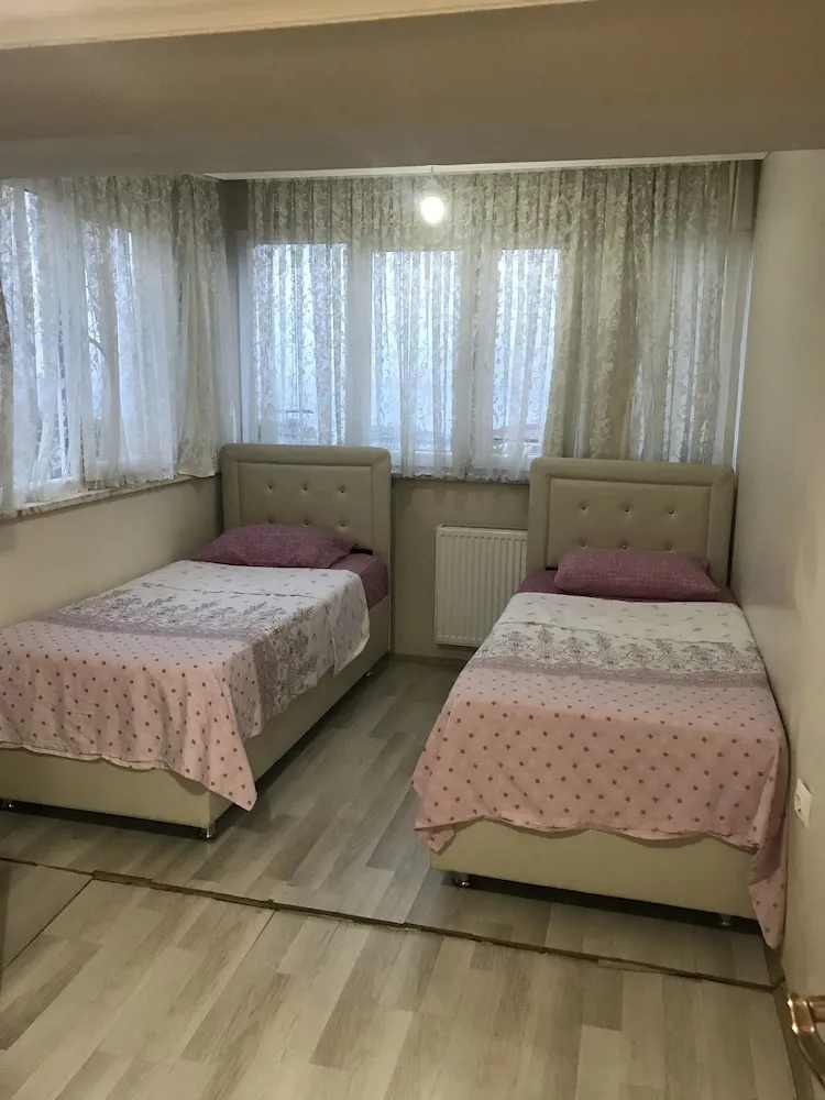 Business Çatı Katı Süiti (Penthouse)