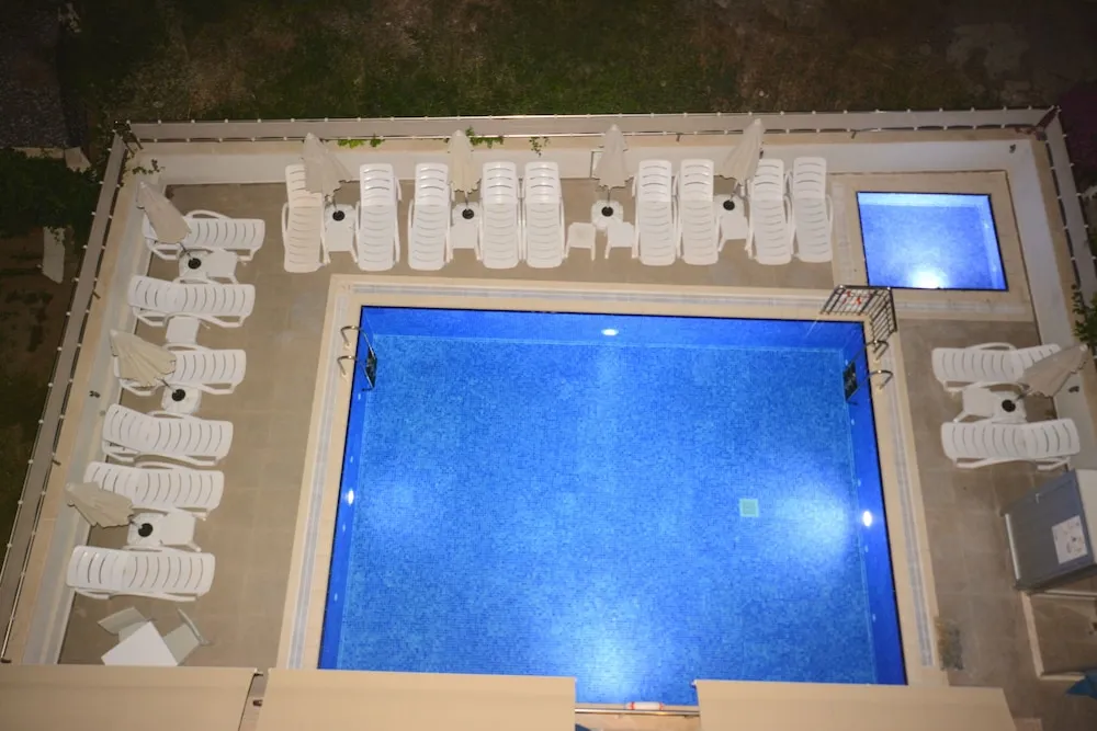 Double Suite, Terrace