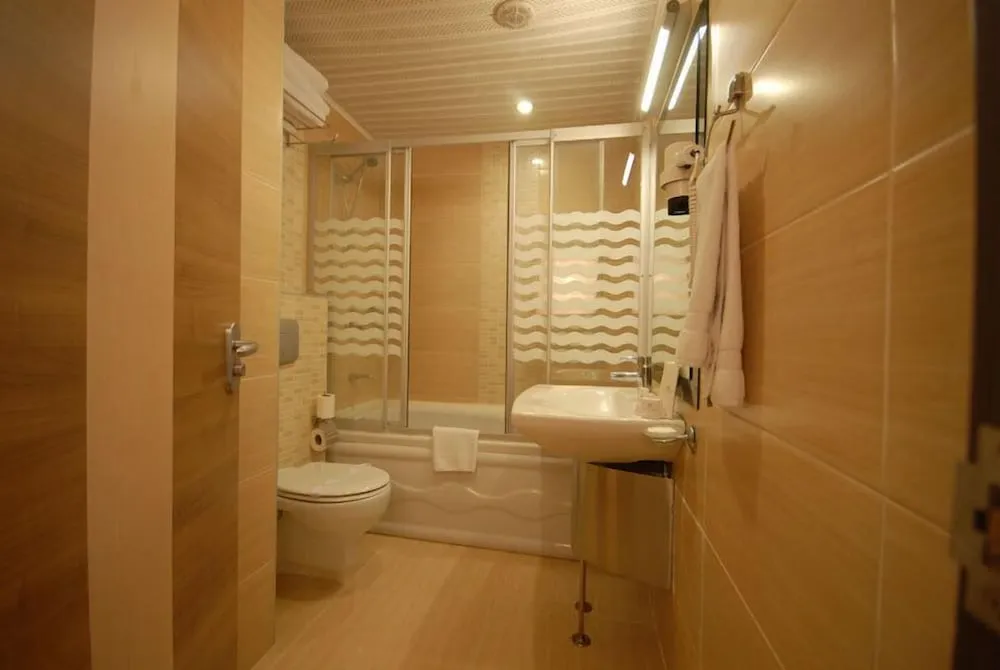 Standard Üç Kişilik Oda