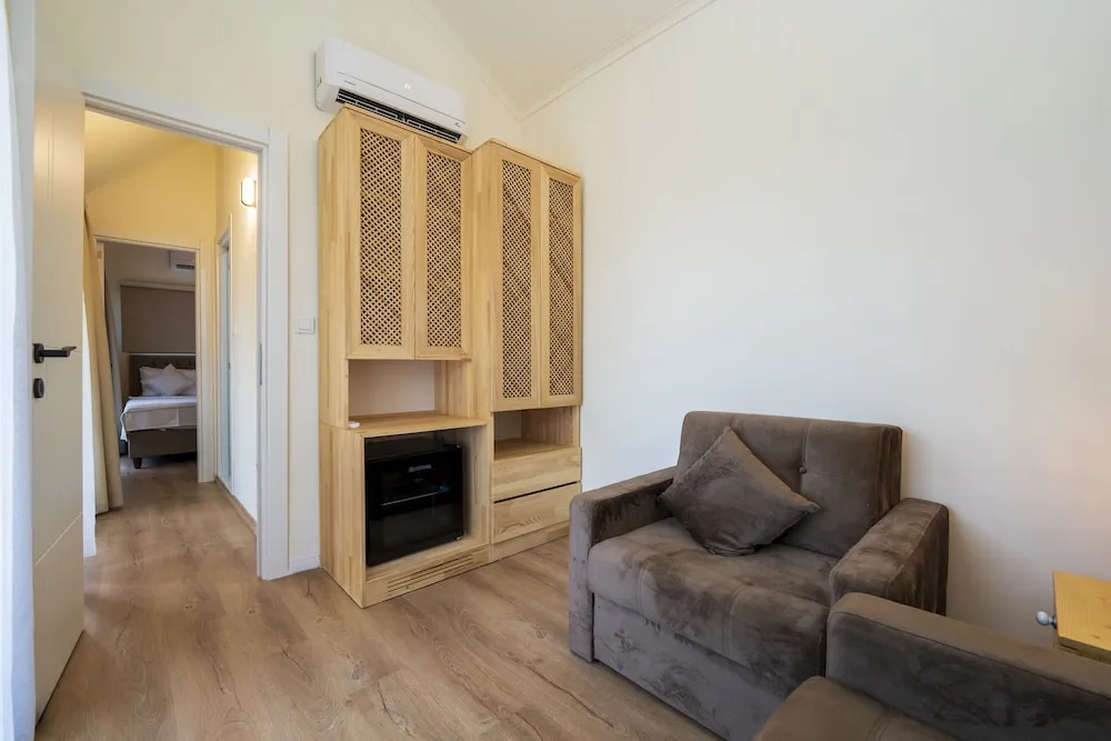 Jakuzili Tiny House Aile Odası