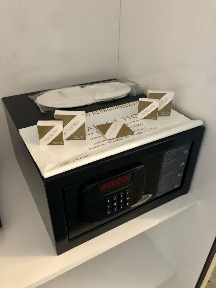 Deluxe Üç Kişilik Oda