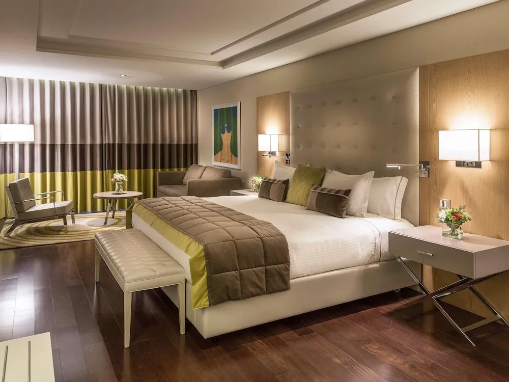 Executive Oda, 1 En Büyük (King) Boy Yatak ve Çekyat, Balkon