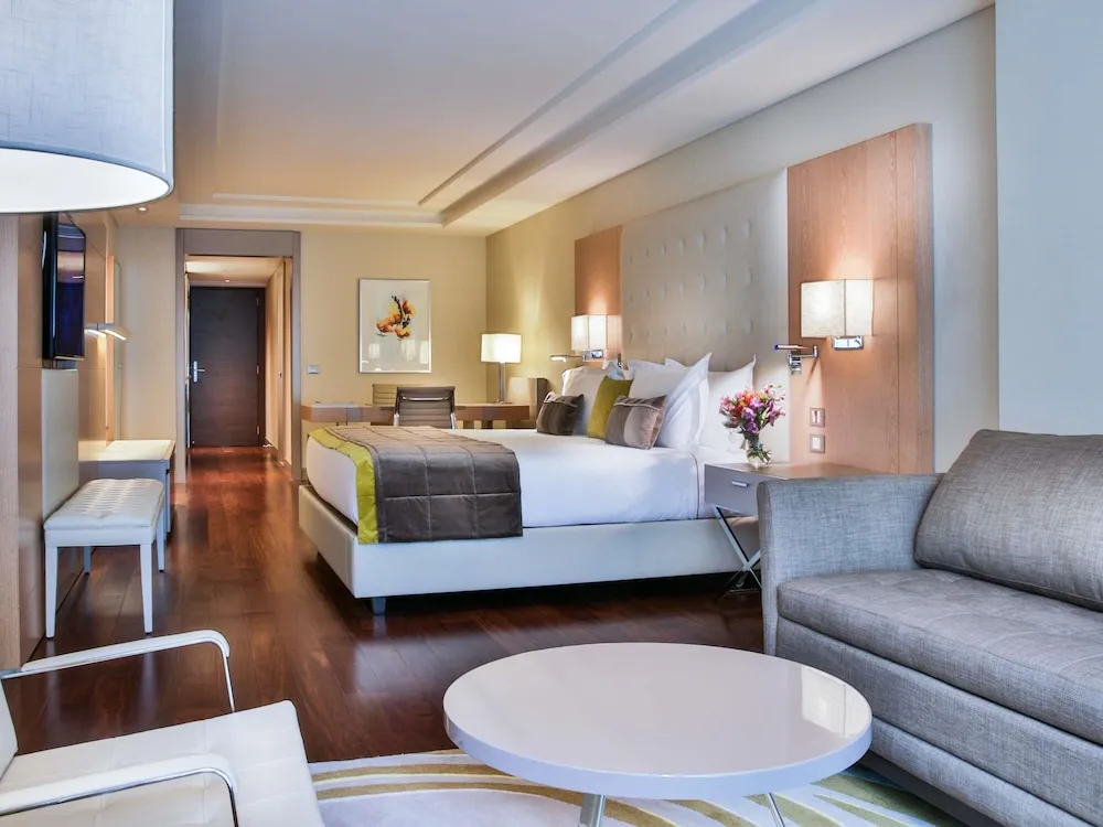 Executive Oda, 1 En Büyük (King) Boy Yatak ve Çekyat, Balkon