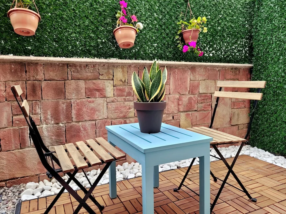 Deluxe Tek Büyük Yataklı Oda, Bahçe Manzaralı