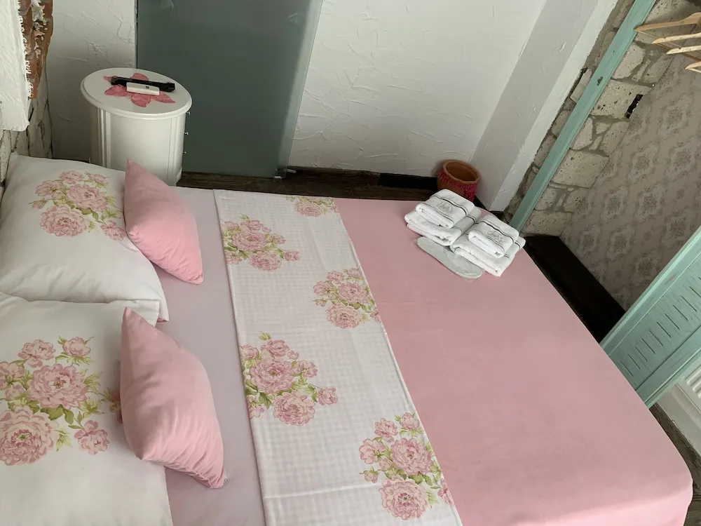 Economy Oda, Havuz Manzaralı