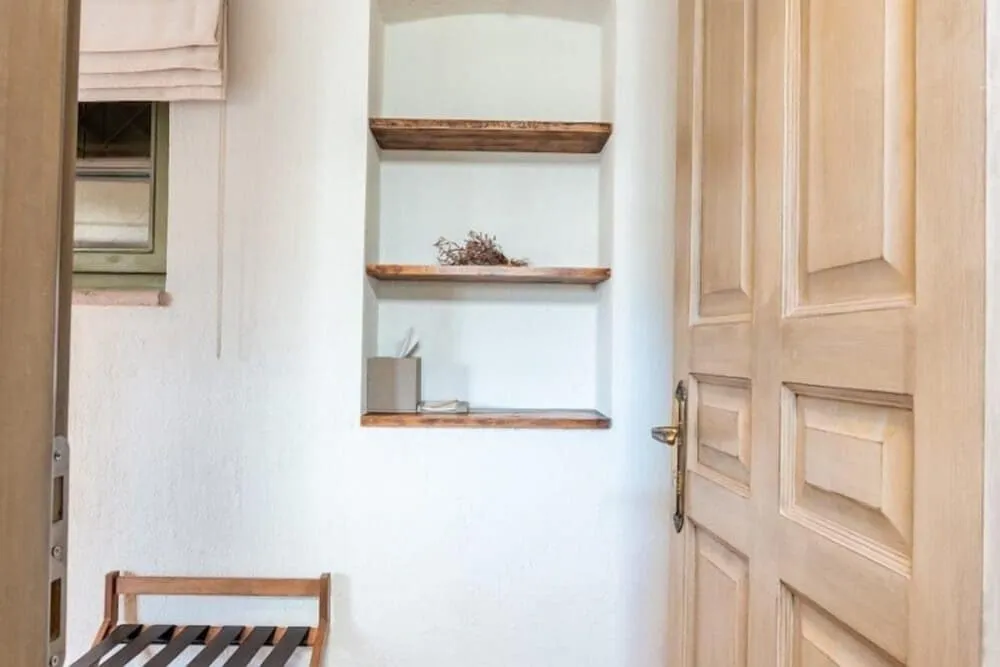 Elia Antique Standart Room