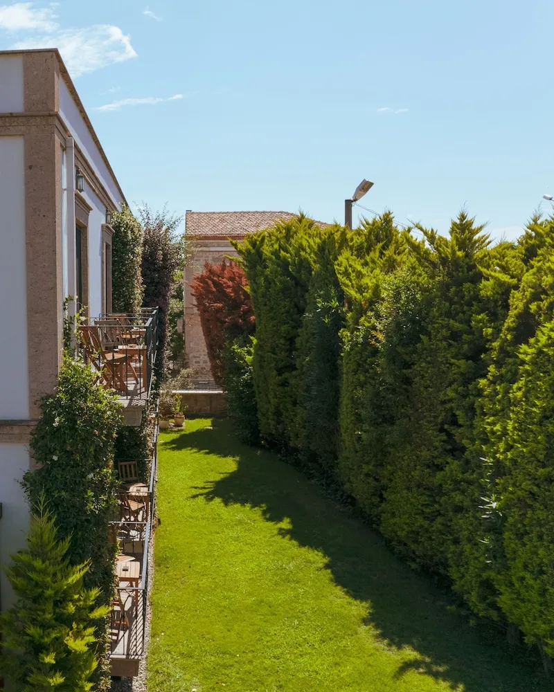 Deluxe Tek Büyük veya İki Ayrı Yataklı Oda, 1 Çift Kişilik veya 2 Tek Kişilik Yatak, Balkon