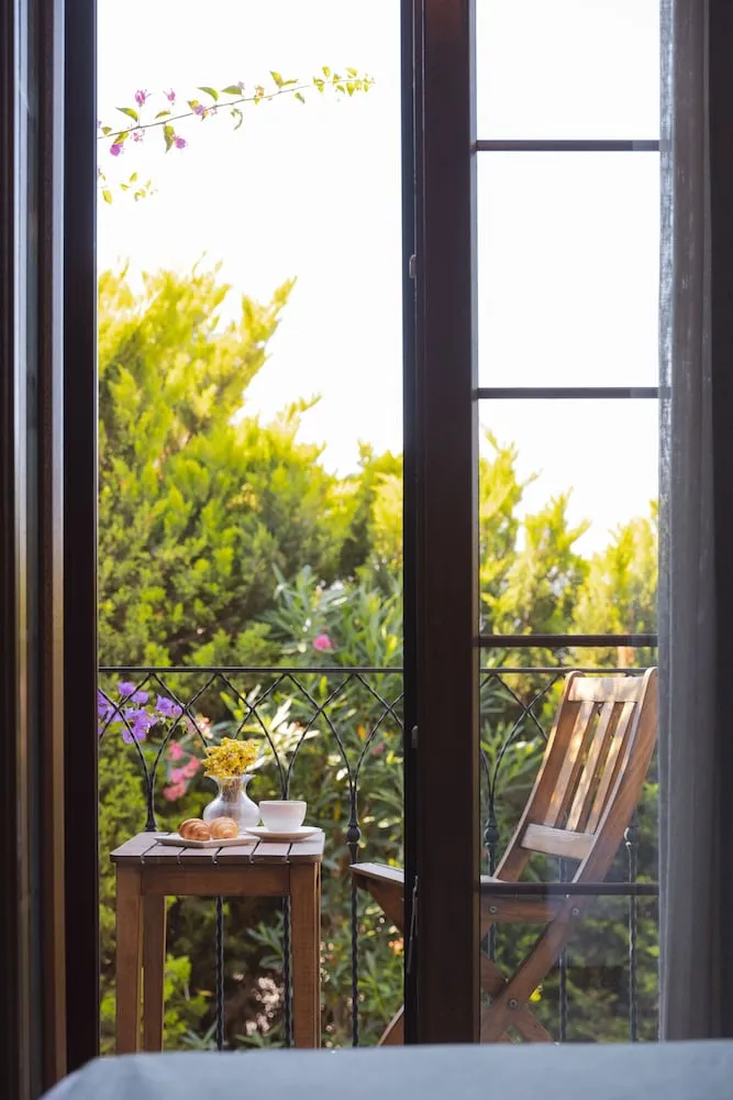 Deluxe Tek Büyük veya İki Ayrı Yataklı Oda, 1 Çift Kişilik veya 2 Tek Kişilik Yatak, Balkon