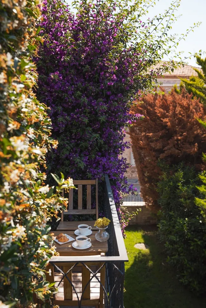 Deluxe Tek Büyük veya İki Ayrı Yataklı Oda, 1 Çift Kişilik veya 2 Tek Kişilik Yatak, Balkon