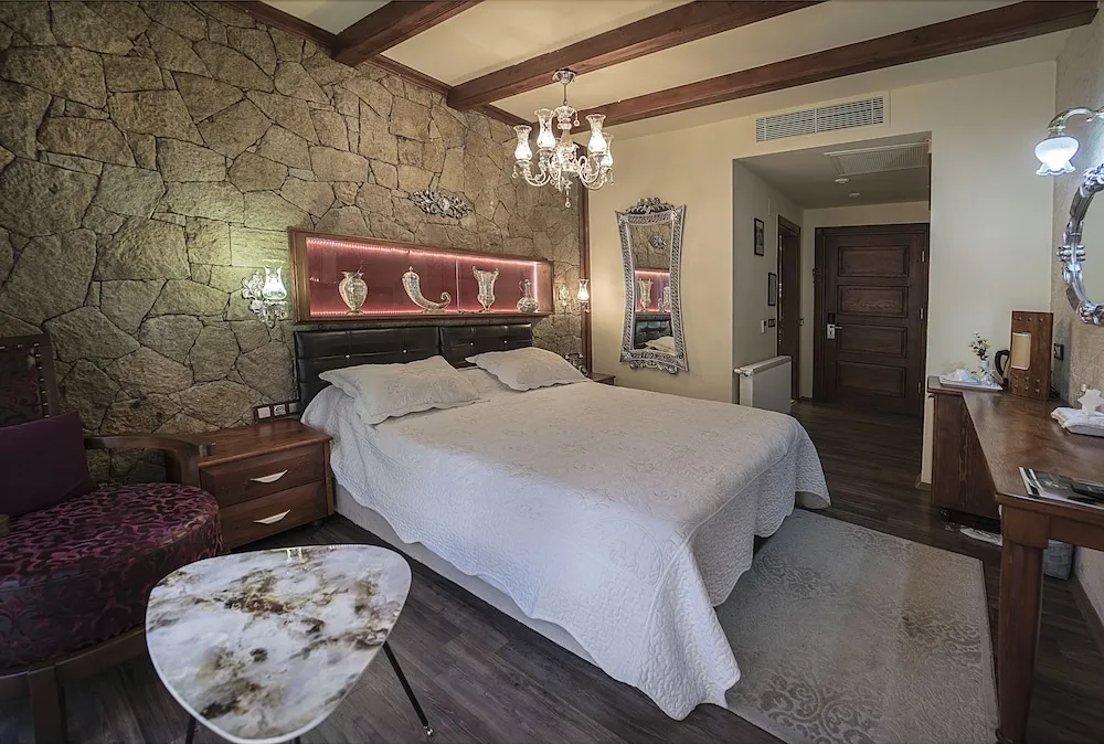 Deluxe Tek Büyük Yataklı Oda, Balkon
