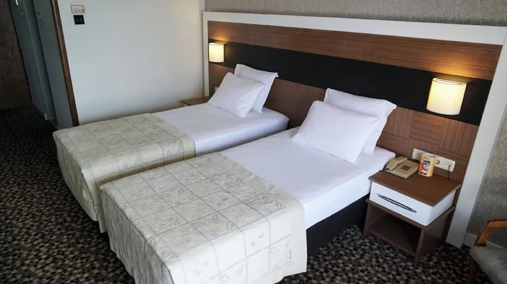 İki Ayrı Yataklı Oda, Balkon, Şehir Manzaralı
