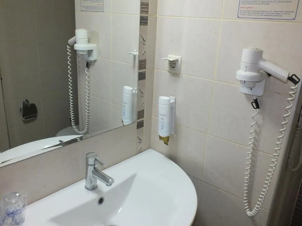 İki Ayrı Yataklı Oda, Balkon, Şehir Manzaralı (2 Adults + 1 Child)