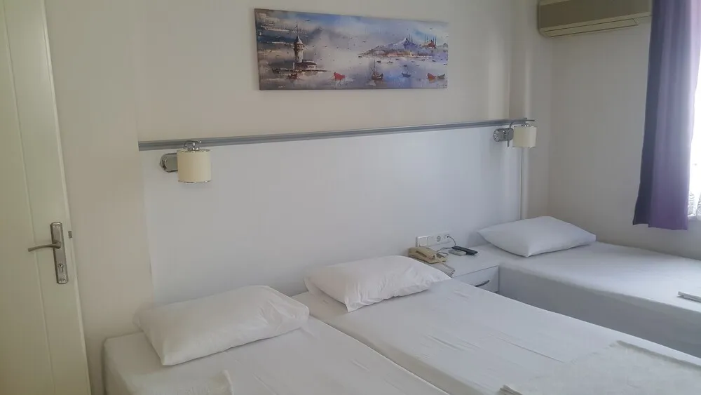 Üç Kişilik Oda, Balkon