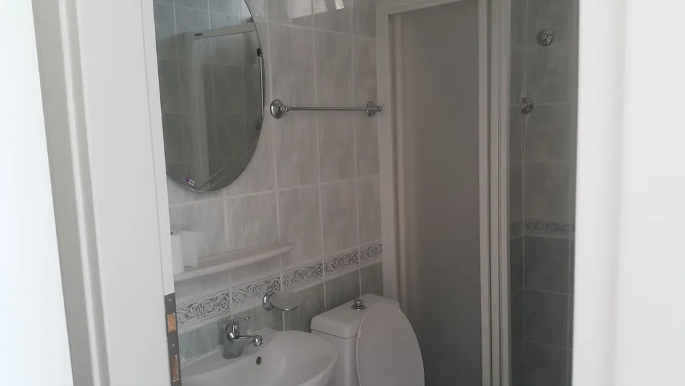 Üç Kişilik Oda, Balkon