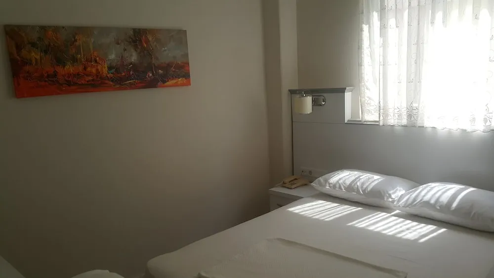 Economy Tek Büyük Yataklı Oda