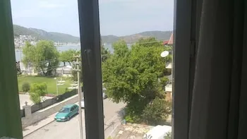 Cicek Otel & Apartments